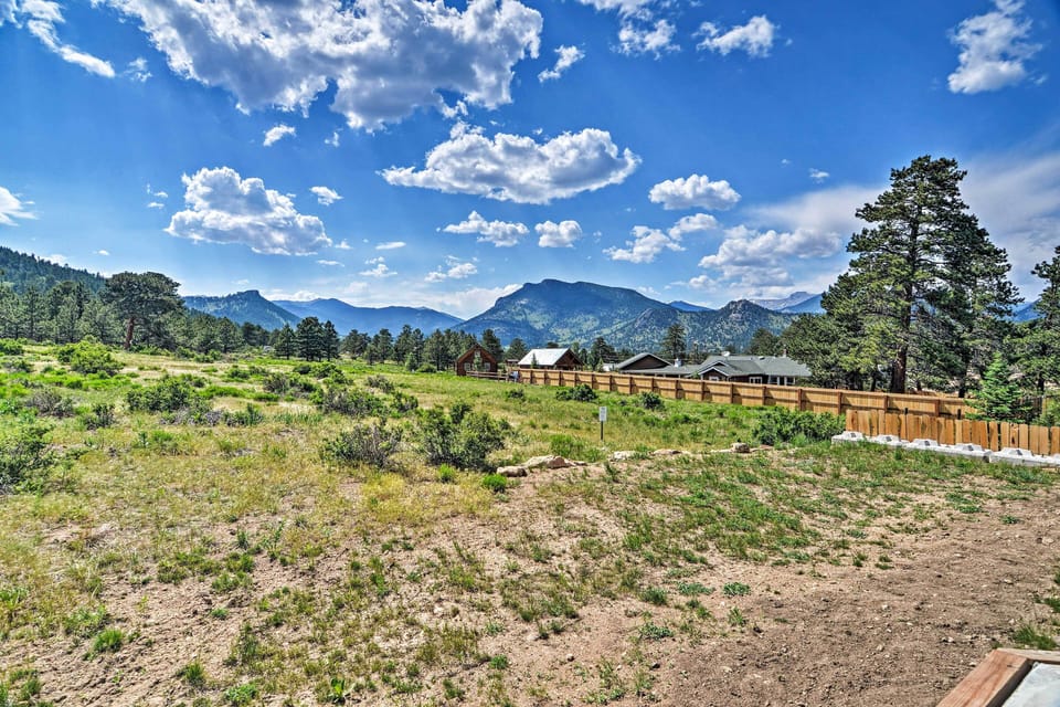 Private Patio | Mountain Views