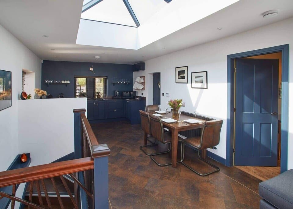 The Nook, Saltburn-by-the-Sea - Host & Stay