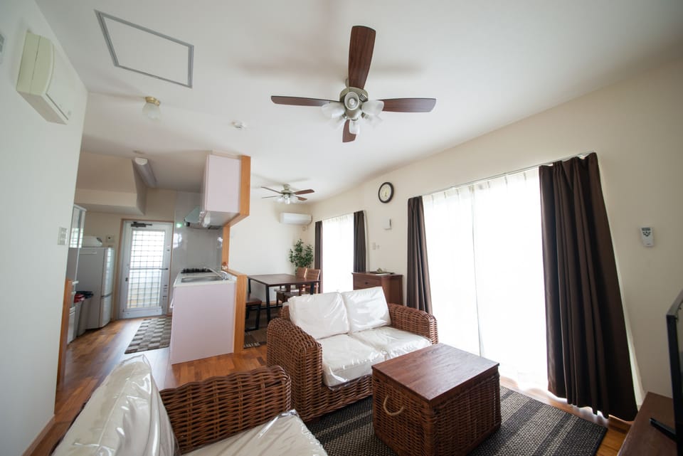 Pine House in ISHIGAKI | Living room | Flat-screen TV