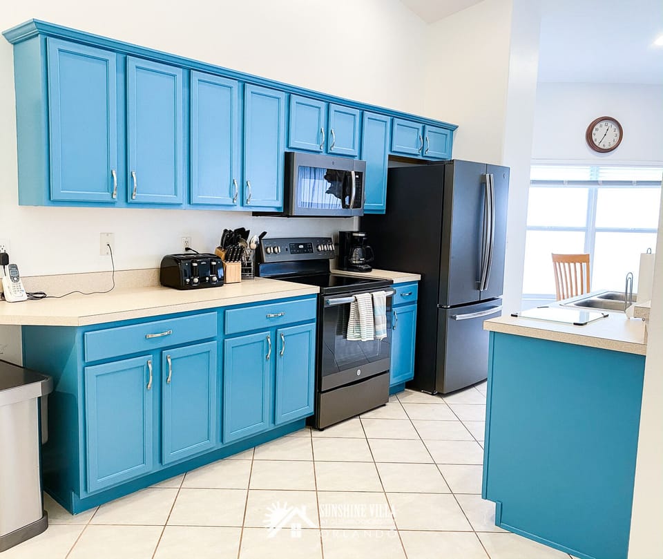 Fully equipped kitchen has everything you need.