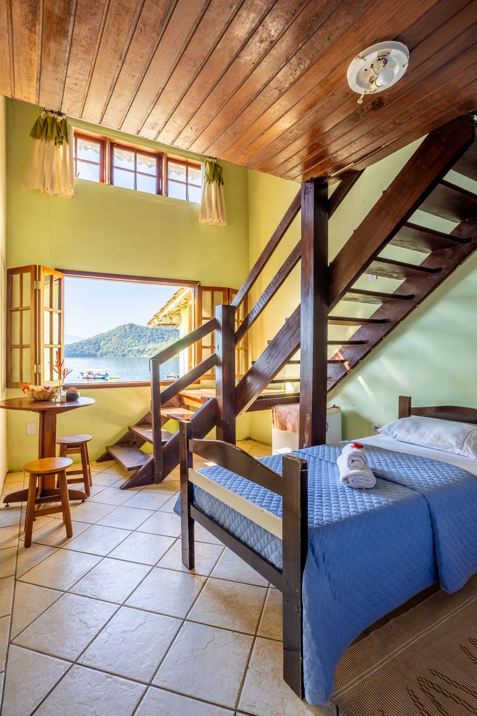 Family Room | Minibar, soundproofing, free WiFi