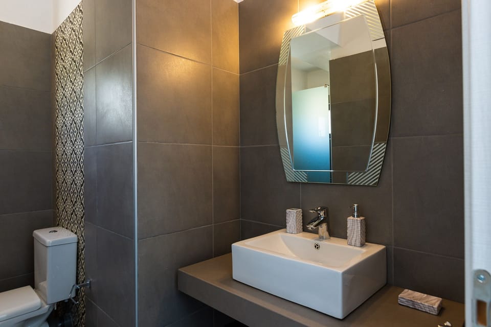 The Villa features 4 bathrooms.
