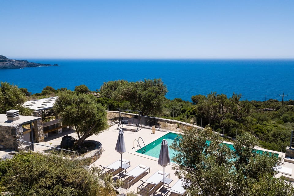 Villa Stone Thromila... overlooking the Libyan Sea!