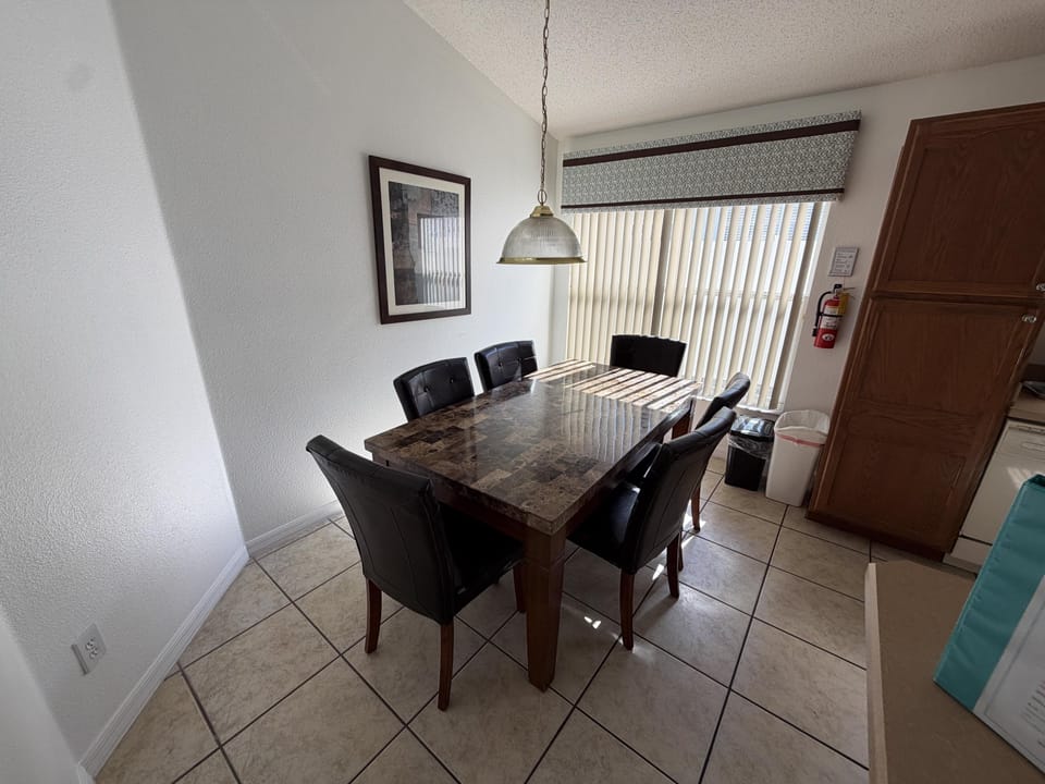 Villa, Multiple Beds, Pool Access, Pool View (Daisy's Den) | Dining