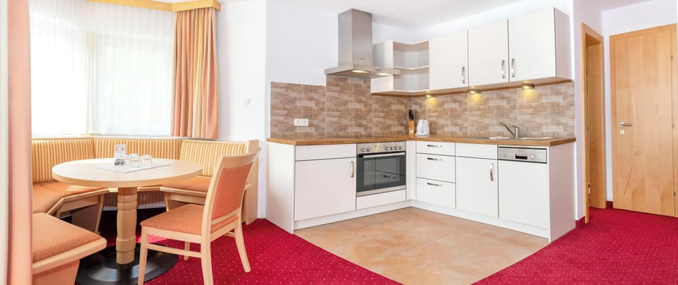 Superior Suite, Balcony | Minibar, in-room safe, individually decorated, individually furnished