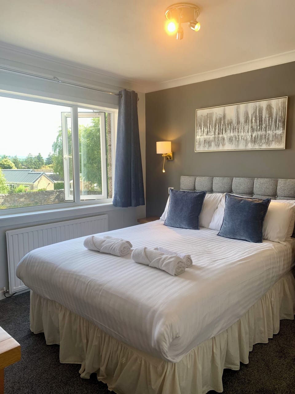 Economy Double Room | Individually decorated, individually furnished, free WiFi, bed sheets