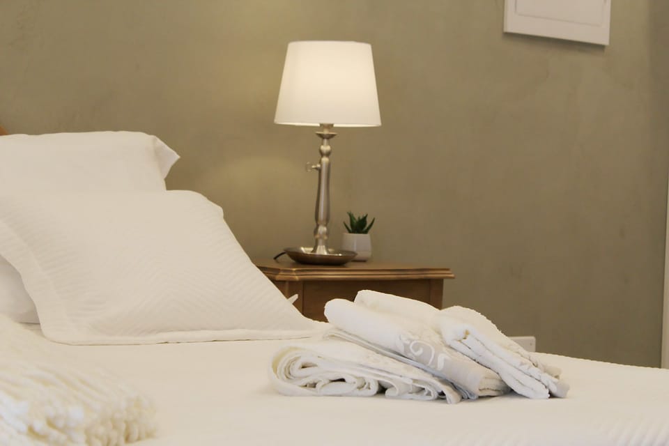 Deluxe Triple Room, Sea View (Vittoria) | Premium bedding, down comforters, memory foam beds, minibar