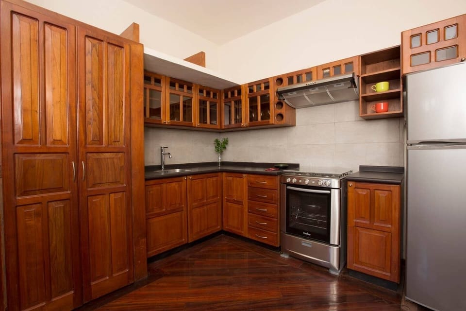 A fully equipped kitchen