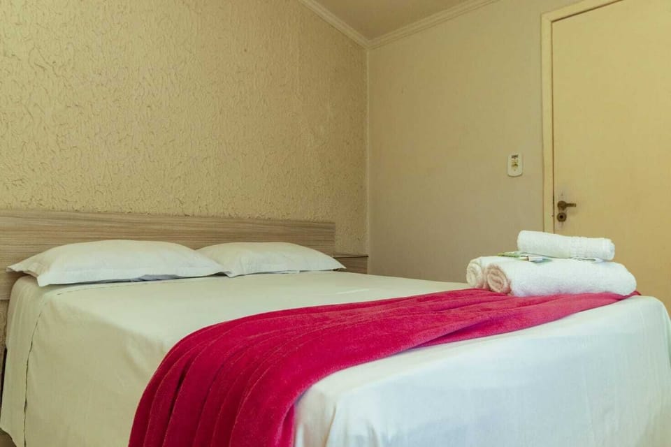 Double Room | Minibar, desk, blackout drapes, free WiFi