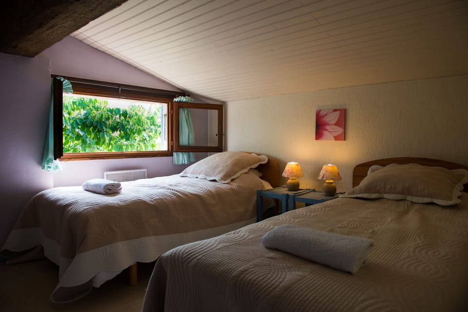 Family Cottage, Garden View (Minervois Gite) | Individually furnished, iron/ironing board, free WiFi, bed sheets