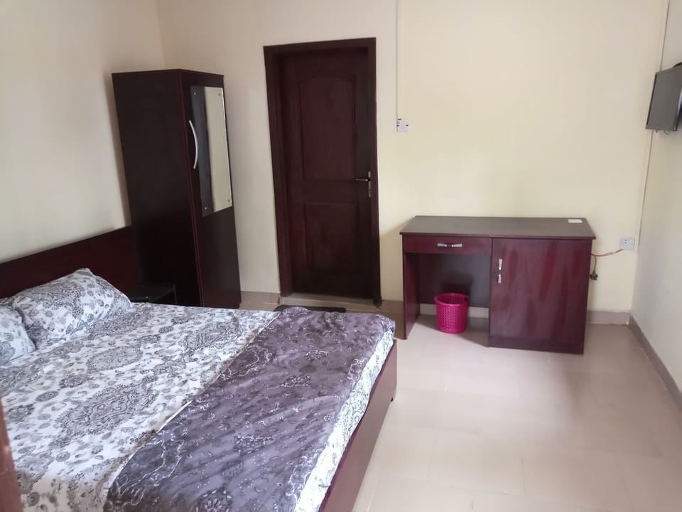 Double Room | Free WiFi, bed sheets
