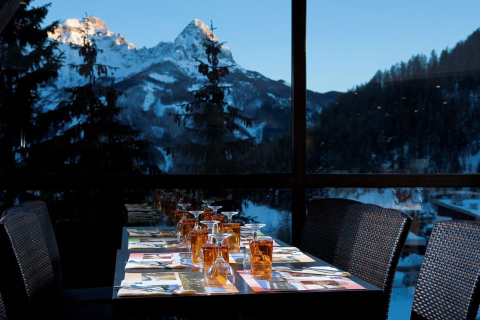When you request the all inclusive package for €50/day, you'll have access to the restaurant in the neighbouring Hôtel des Bergers!