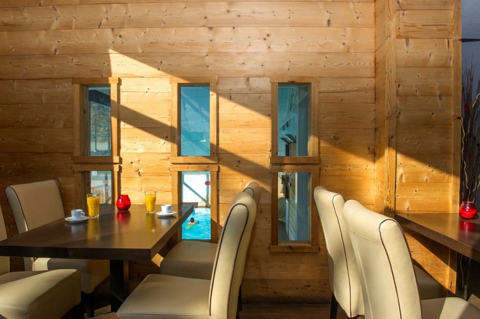 When you request the all inclusive package for €50/day, you'll have access to the amenities in the neighbouring Hôtel des Bergers!