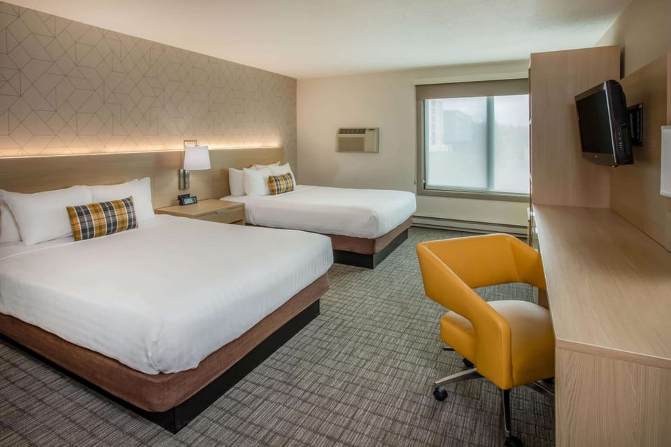 In-room safe, desk, blackout drapes, iron/ironing board