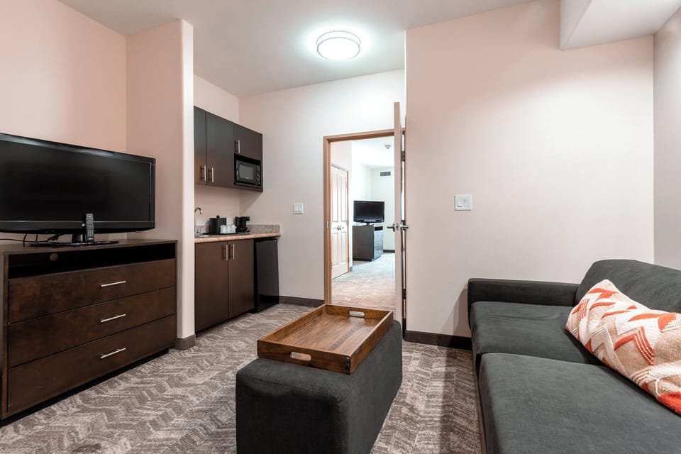 Fridge, microwave, coffee/tea maker