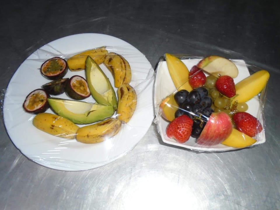 Lunch and dinner served