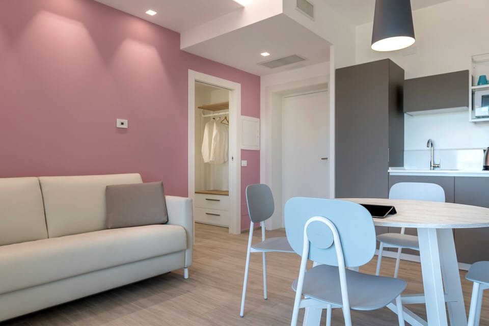 Junior Suite | Living area | LED TV