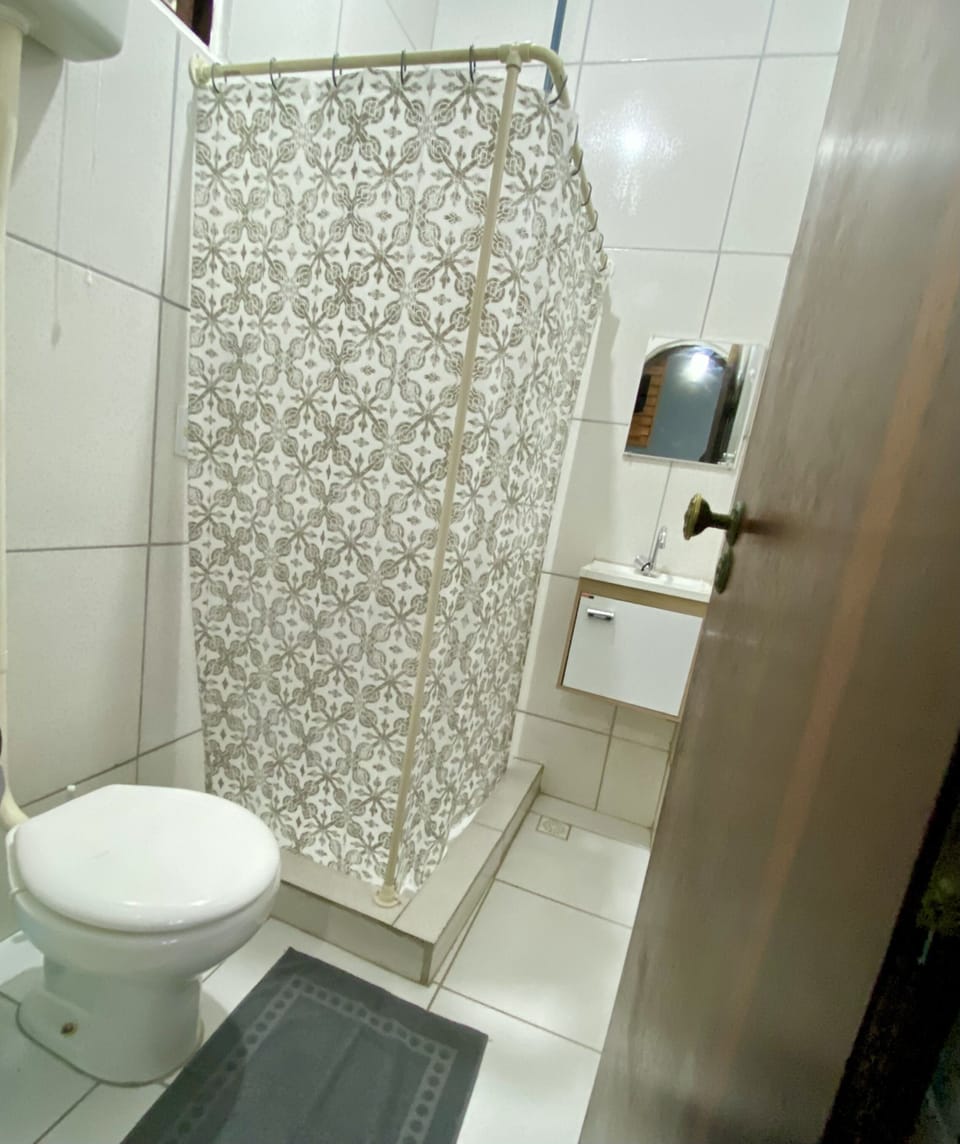 Family Suite | In-room safe, bed sheets, wheelchair access