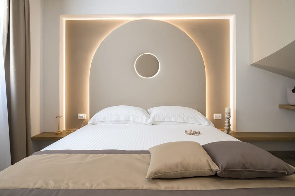 Double Room (Sabbia) | Minibar, in-room safe, desk, blackout drapes
