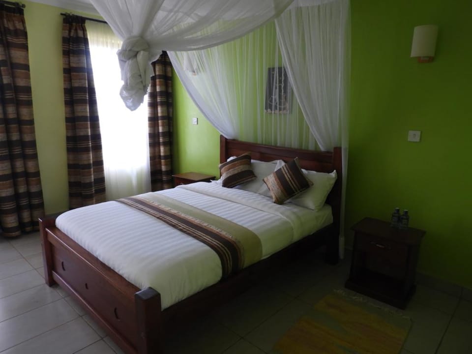 Superior Single Room | Premium bedding, memory foam beds, desk, free WiFi
