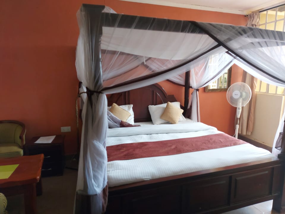 Executive Room | Premium bedding, memory foam beds, desk, free WiFi