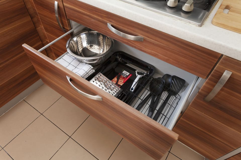 Hamber 4 Bedroom House | Private kitchen | Fridge, oven, stovetop, electric kettle