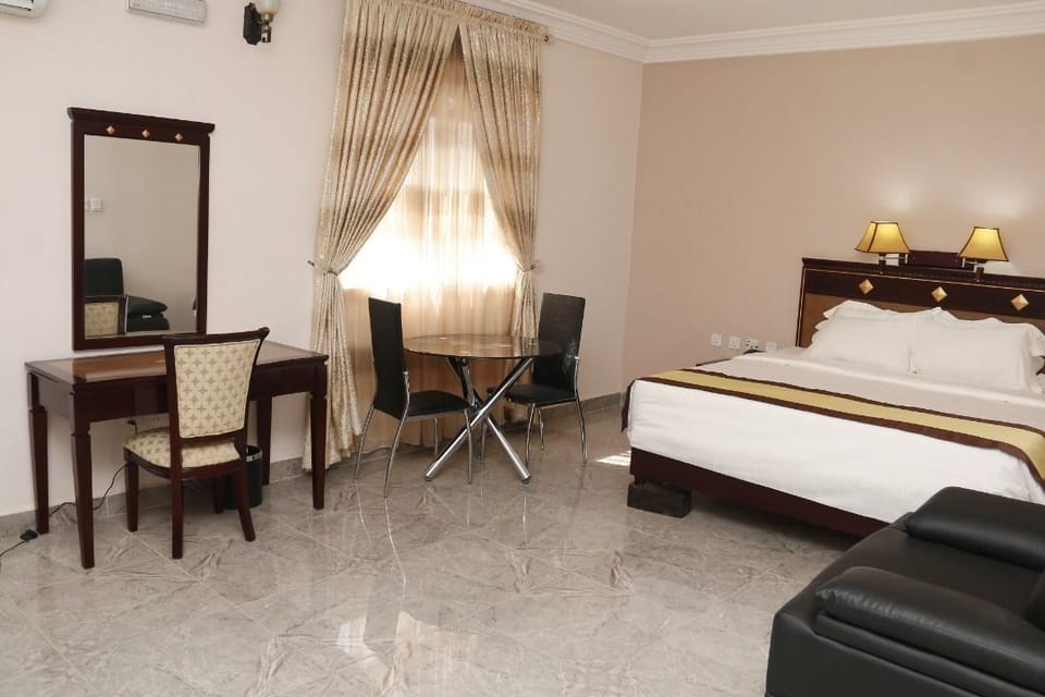 Classic Room, City View | Premium bedding, in-room safe, laptop workspace, free WiFi