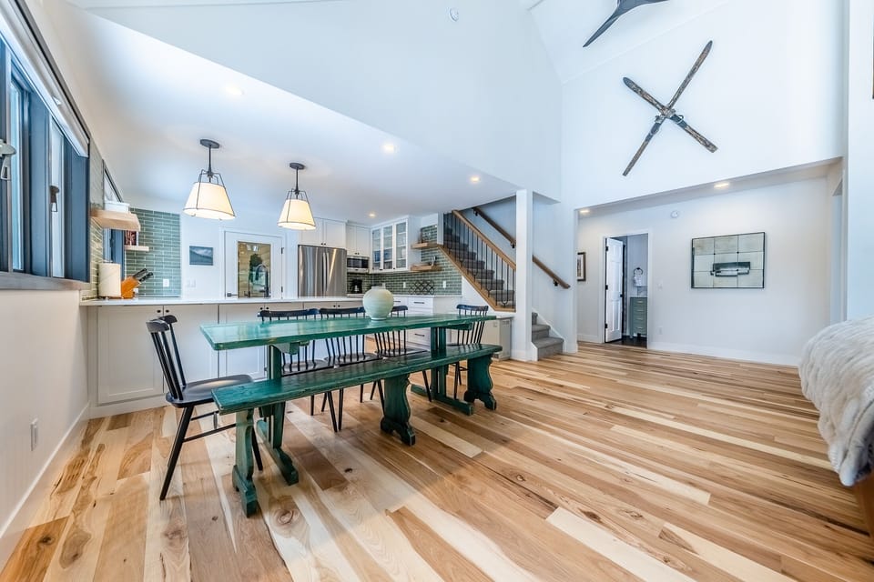 Kitchen - Living area, dining area, and kitchen all flow together nicely with the open floor plan