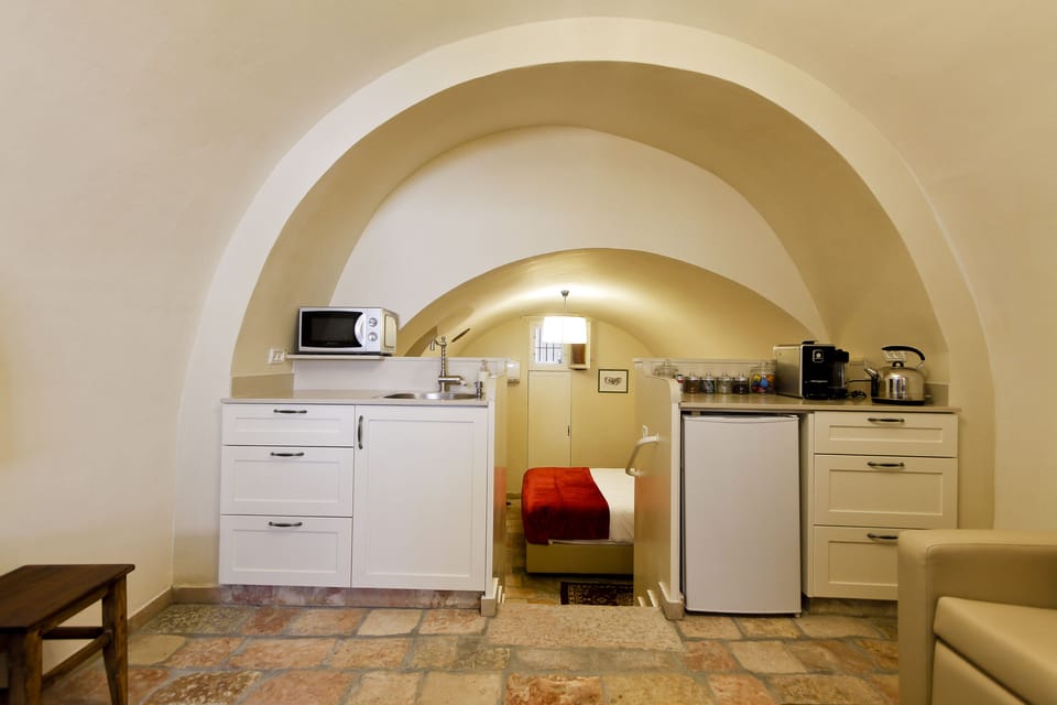 Comfort Suite | Private kitchenette | Fridge, microwave, stovetop, electric kettle