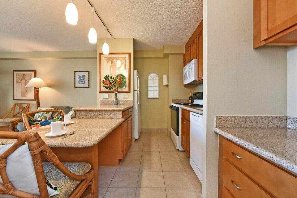Complete kitchen with granite counters and appliances