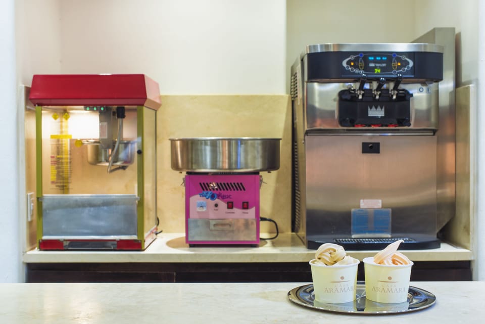 Fridge, microwave, dishwasher, coffee/tea maker