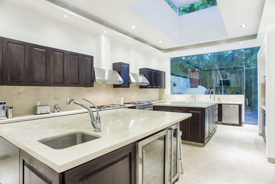Luxury Villa | Private kitchen | Fridge, microwave, dishwasher, coffee/tea maker