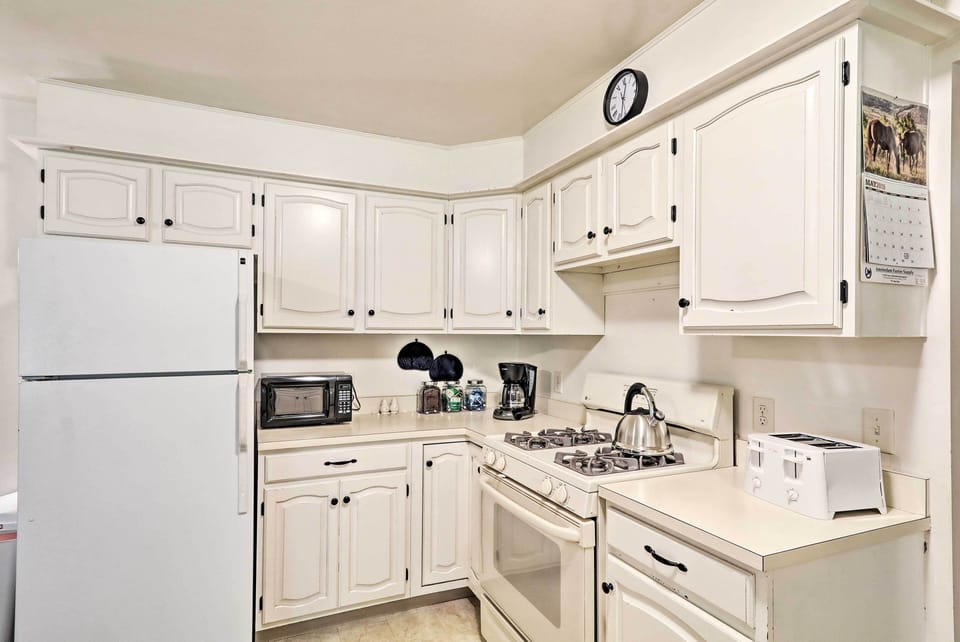 Kitchen | Cooking Basics | Keurig Coffee Maker | Electric Stove