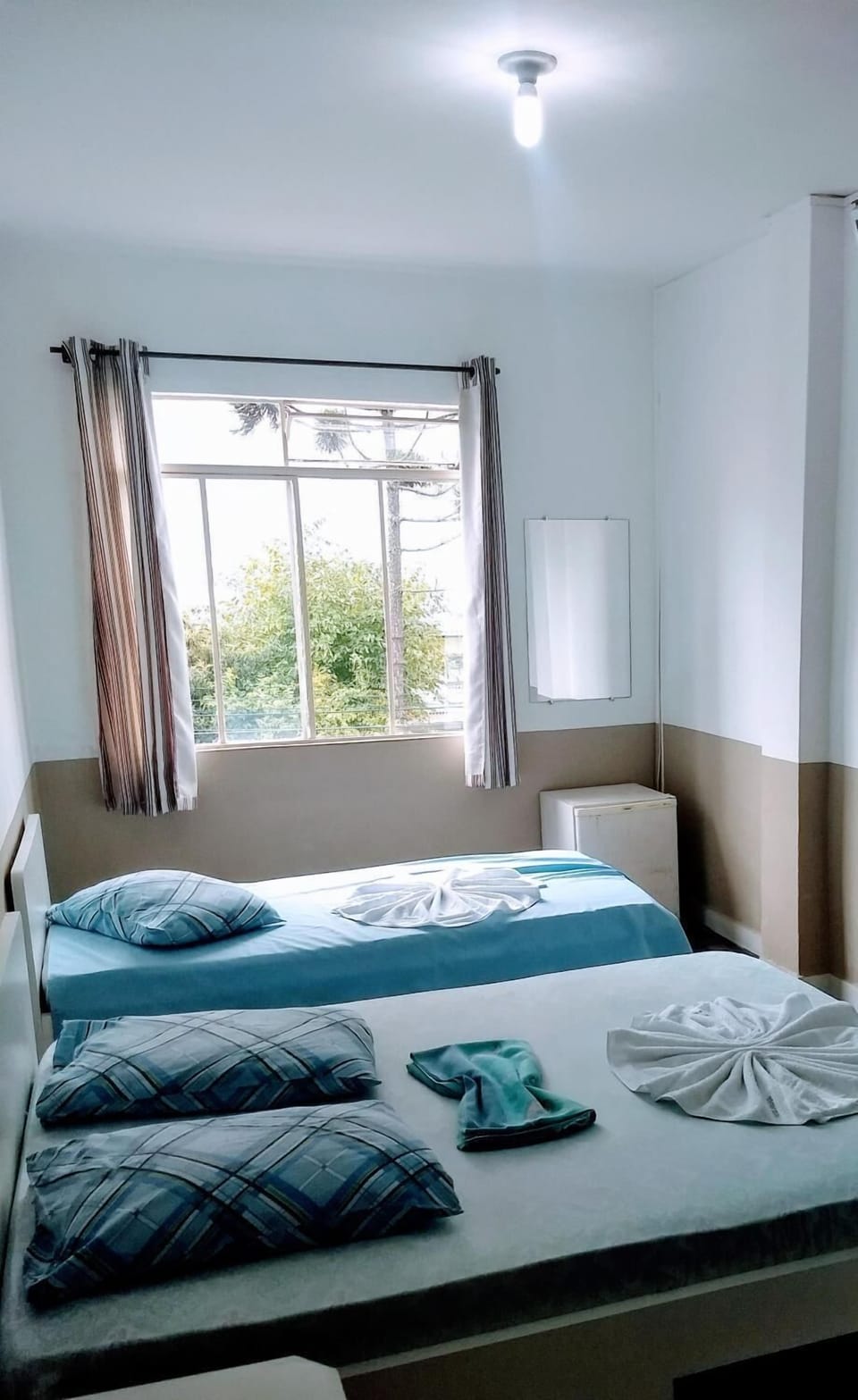 Desk, blackout drapes, free WiFi, bed sheets