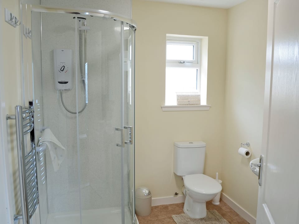 Well presented shower room | Harland Cottage, Castletown, near Thurso