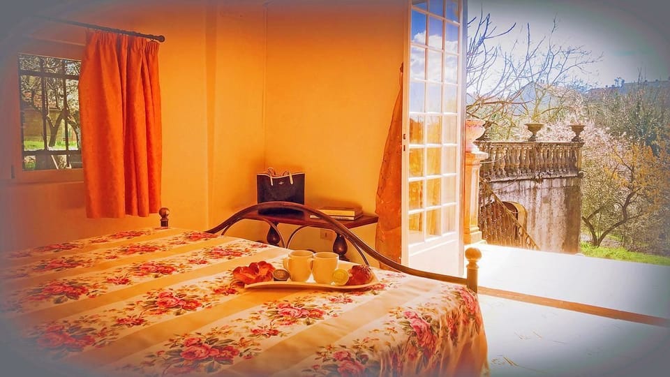 Camera Superior, vista giardino | Desk, blackout drapes, free WiFi, bed sheets
