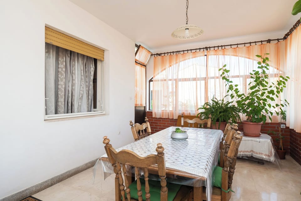 Apartment (A1) | Private kitchen | Espresso maker, coffee/tea maker, fridge, oven