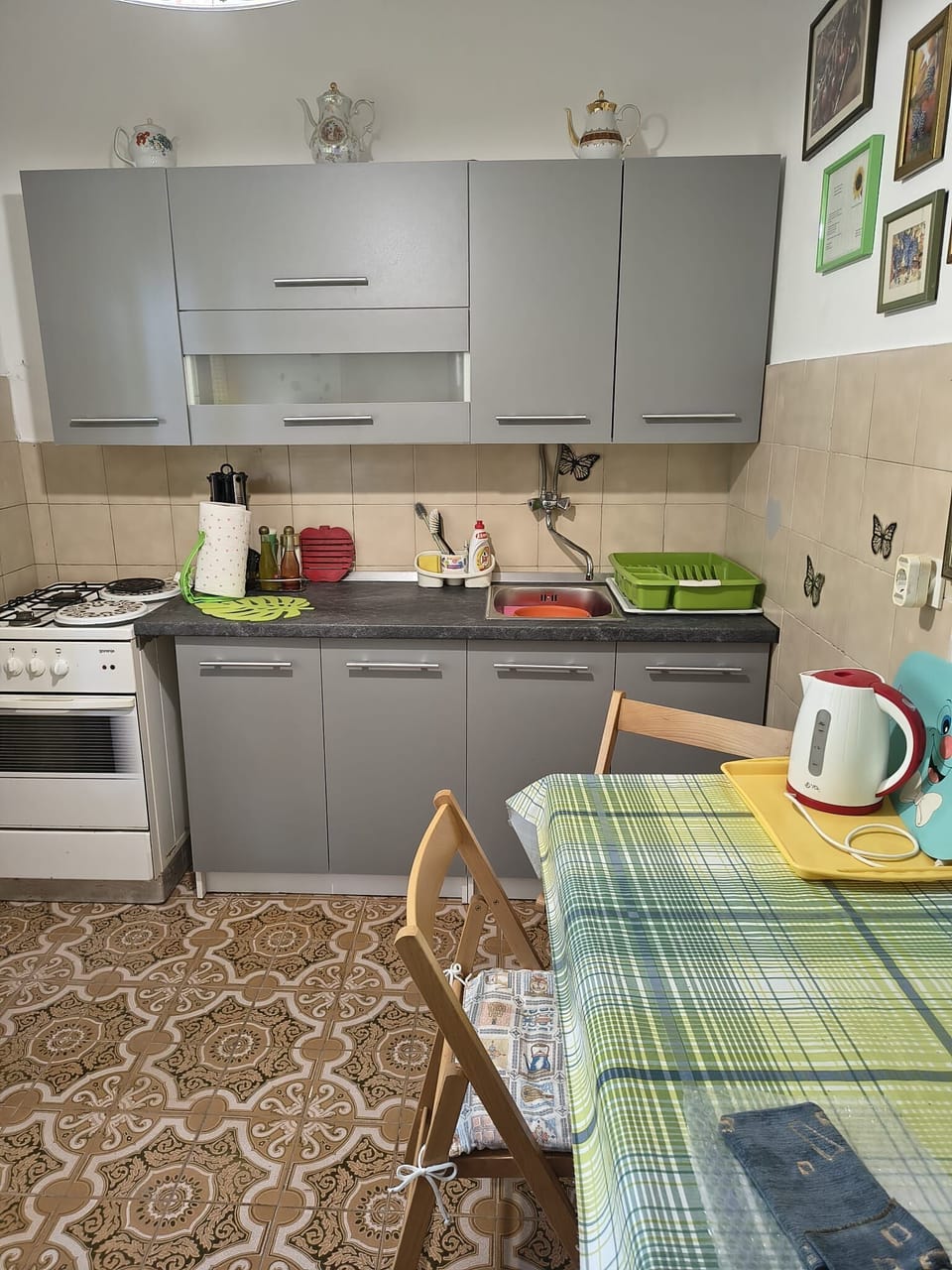 Apartment (A1) | Private kitchen | Espresso maker, fridge, oven, stovetop
