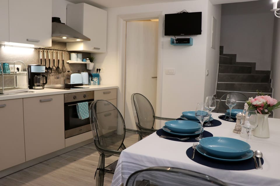 House | Private kitchen | Fridge, microwave, stovetop, espresso maker
