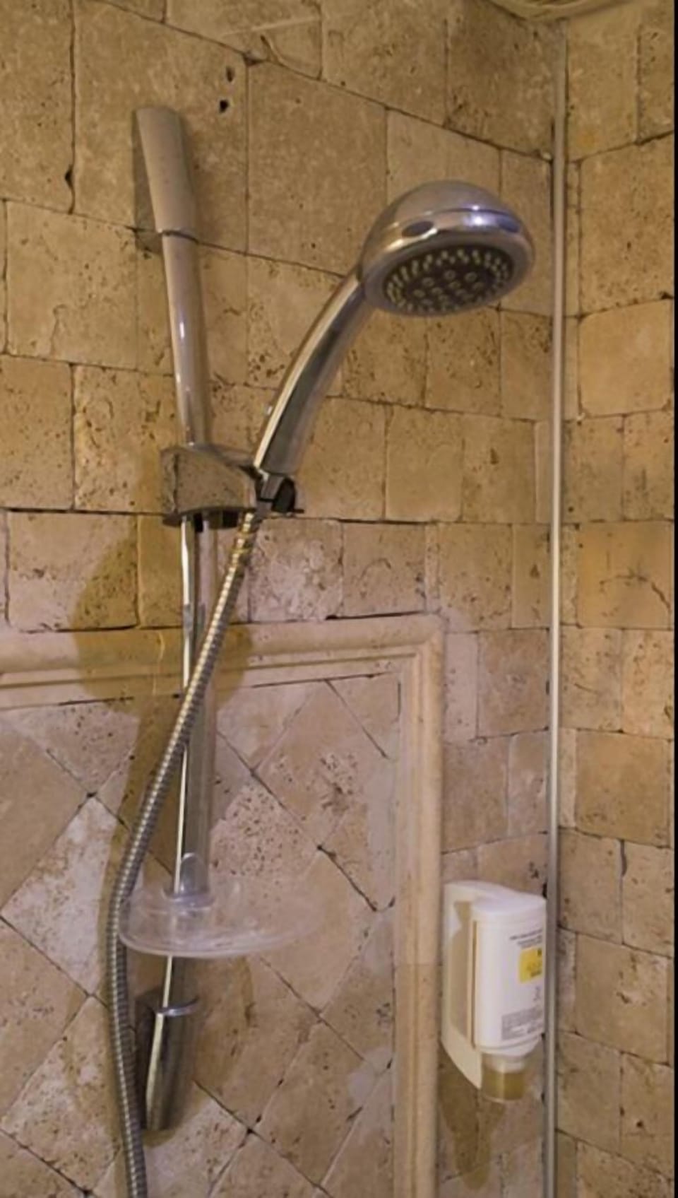 Traditional Room | Bathroom shower