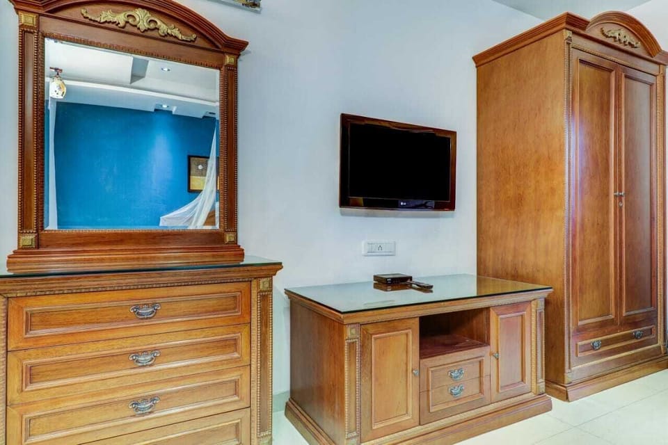 Classic Double Room | In-room safe