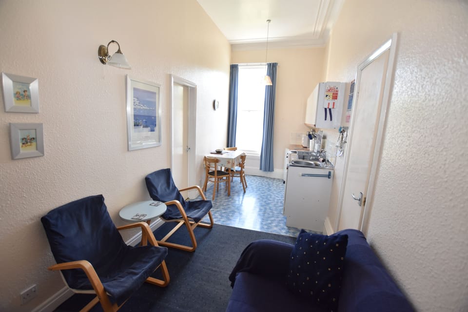 Triple Room, 1 Bedroom, Private Bathroom | Iron/ironing board, bed sheets