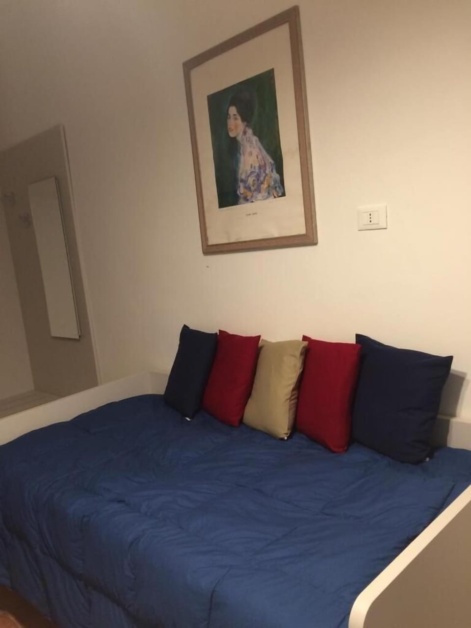 Desk, rollaway beds