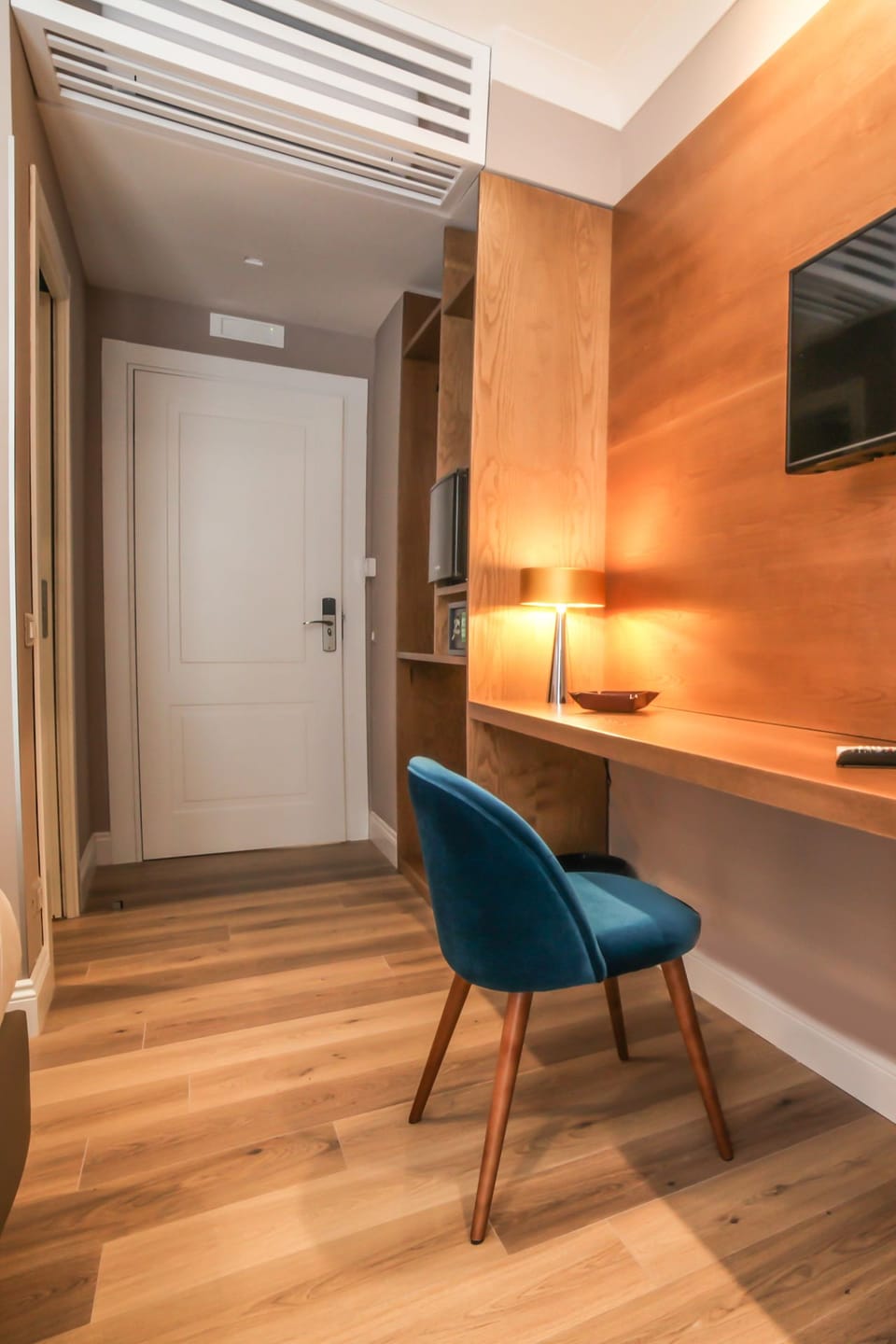Deluxe Quadruple Room, Courtyard View | Egyptian cotton sheets, premium bedding, down comforters