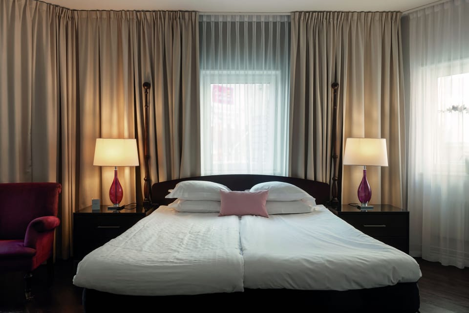 Deluxe Double Room | In-room safe, desk, laptop workspace, blackout drapes