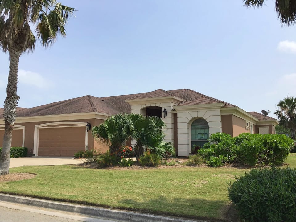 7 Hacienda Dr.