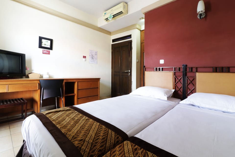 Standard Twin Room | Free WiFi