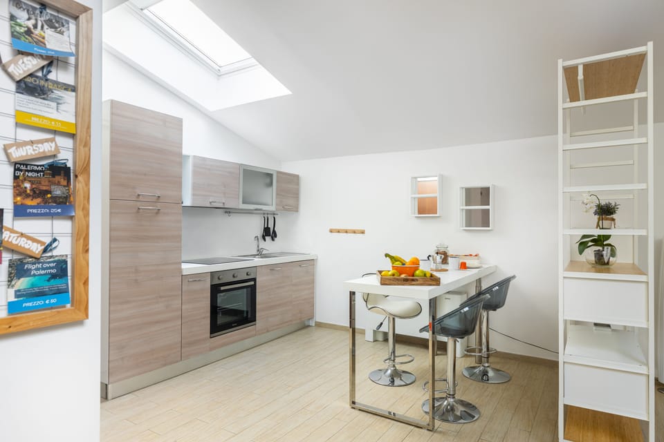Basic Apartment, 1 Bedroom | Private kitchen | Full-size fridge, microwave, oven, stovetop