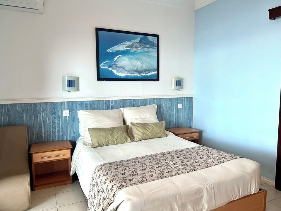Comfort Double Room | In-room safe, desk, blackout drapes, cribs (surcharge)
