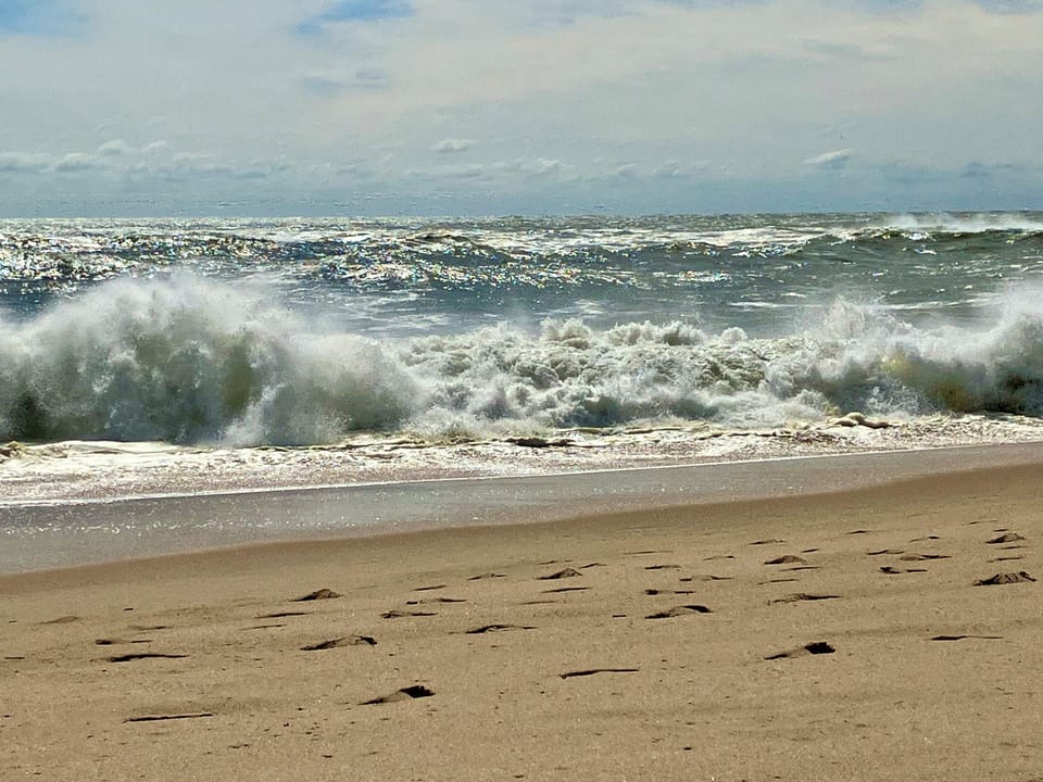 A day of big waves at Hither Hills beach.  Check out Ditch Plains for surfing!